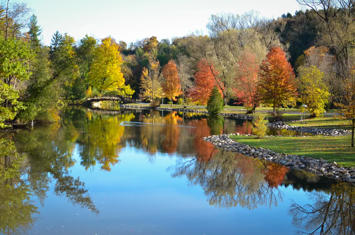 Harrison Park main island in Fall